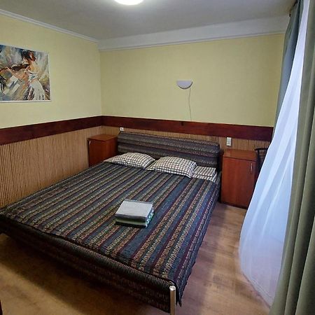 Hotel Desna Kut Киев Экстерьер фото