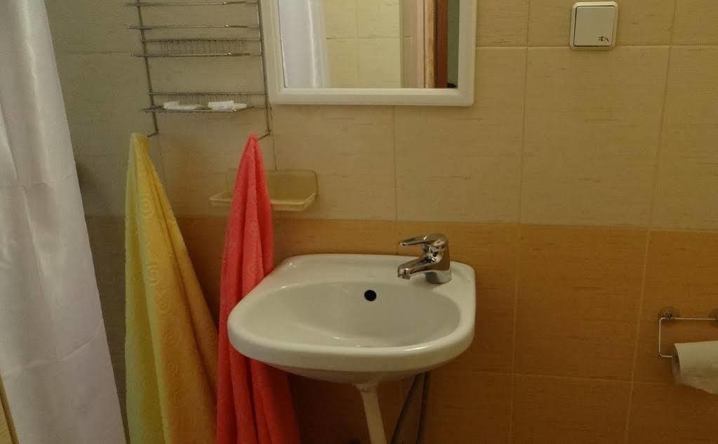 Hotel Desna Kut Киев Экстерьер фото