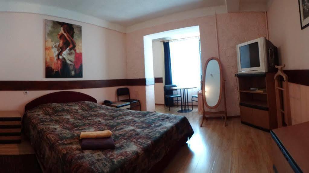 Hotel Desna Kut Киев Экстерьер фото