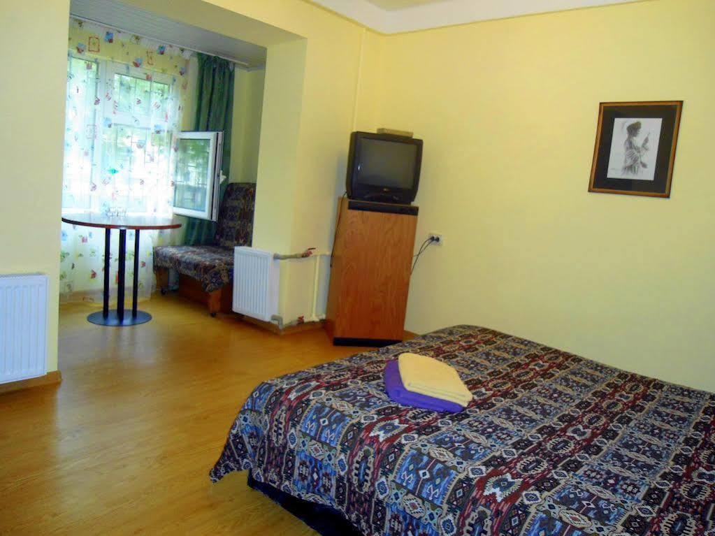 Hotel Desna Kut Киев Экстерьер фото