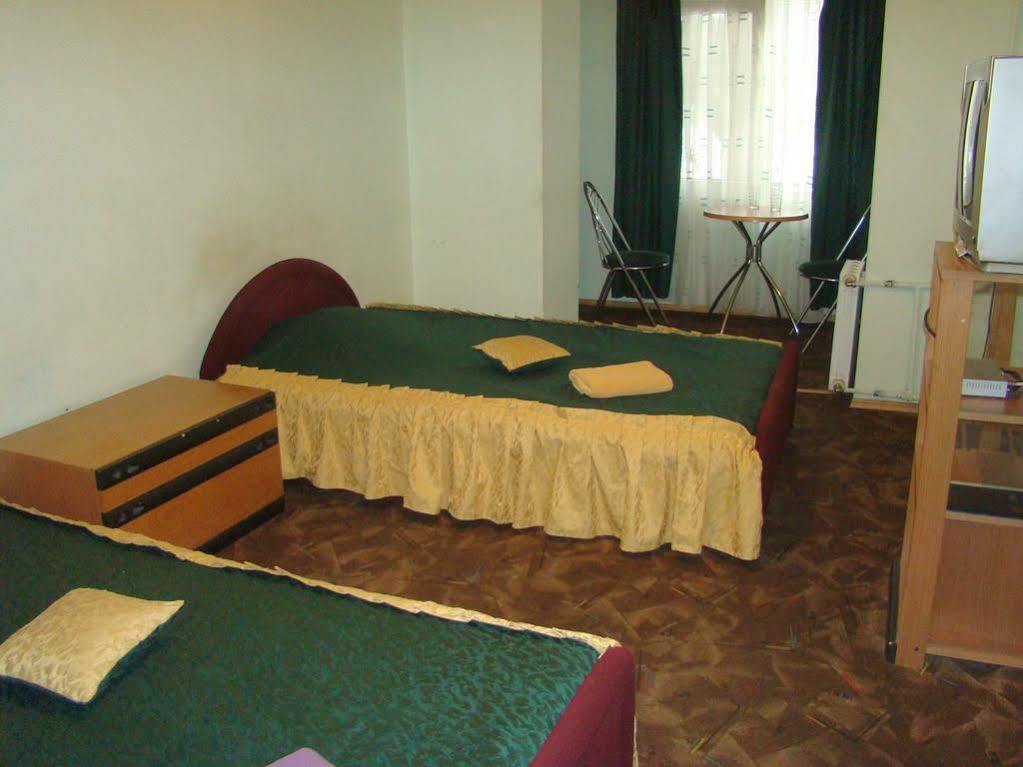 Hotel Desna Kut Киев Экстерьер фото